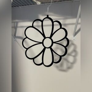 🧡5/$25🧡Black Flower Scarf Hanger